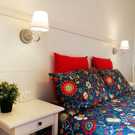 Sleep & Fly Bed & Breakfast Bologna Bagian luar foto