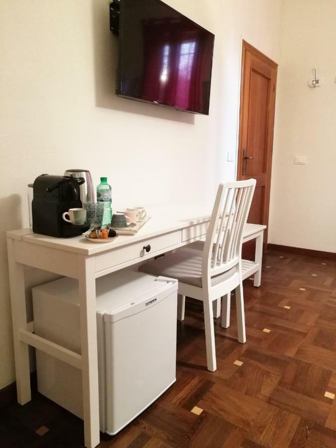 Sleep & Fly Bed & Breakfast Bologna Bagian luar foto